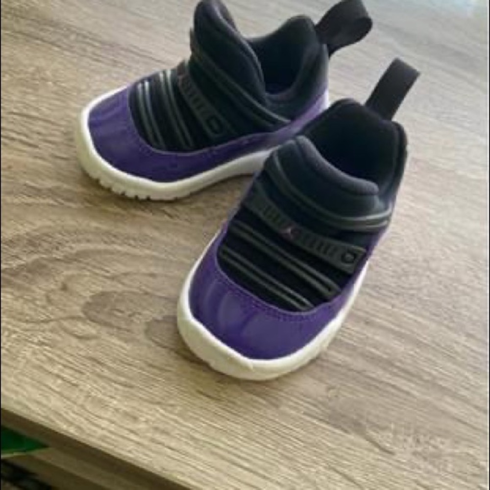 Baby shoes